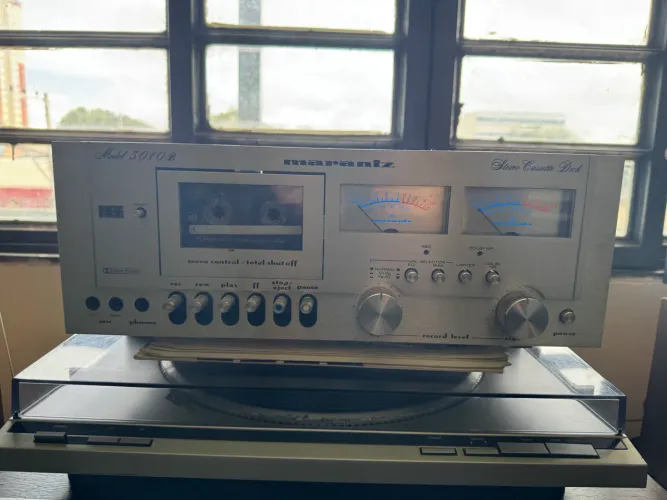 Tape deck marantz 5010b divido no cartão 