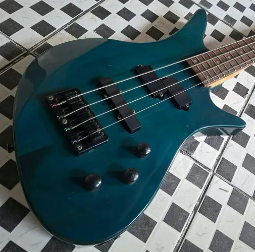 Baixo contrabaixo bass Warwick squier fender giannini strinberg tagima memphis epiphone