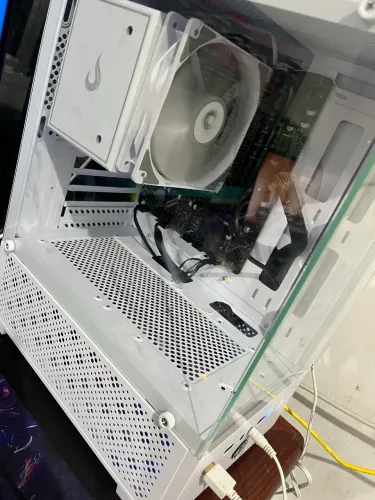 Pc gamer ryzen 3 2200g troco em Xbox séries s,ps5,iPhone,celulares  e placa de vídeo 