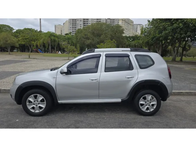 Renault Duster Dynamique 2.0 Hi-flex 16V Aut. 2016