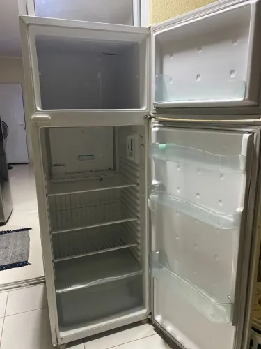 Geladeira faltando gás