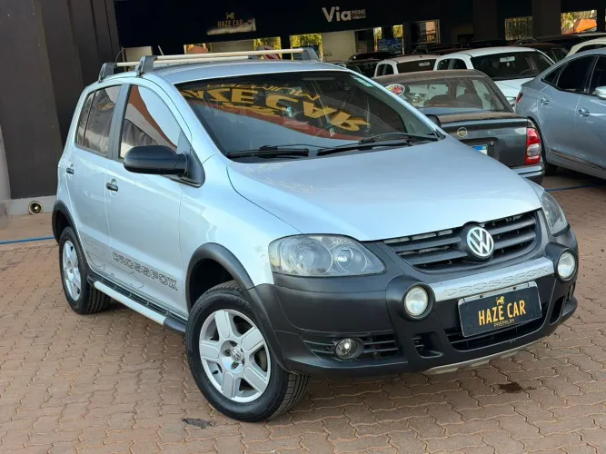 Volkswagen Crossfox 1.6 MI Total Flex 8V 5P 2010