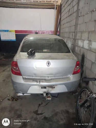 Renault symbol peças ou carro inteiro