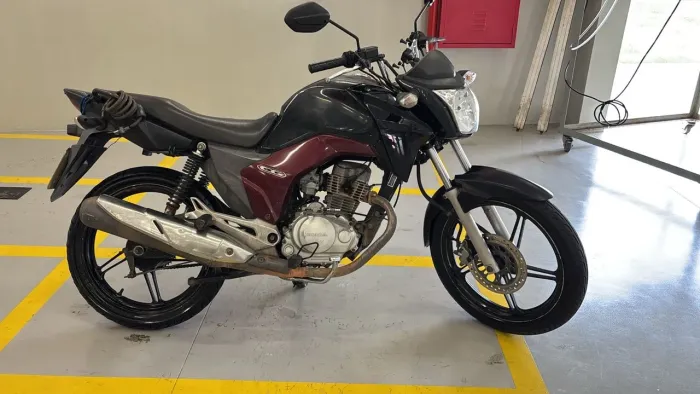 Honda CG 150 Titan 2014 com carburador