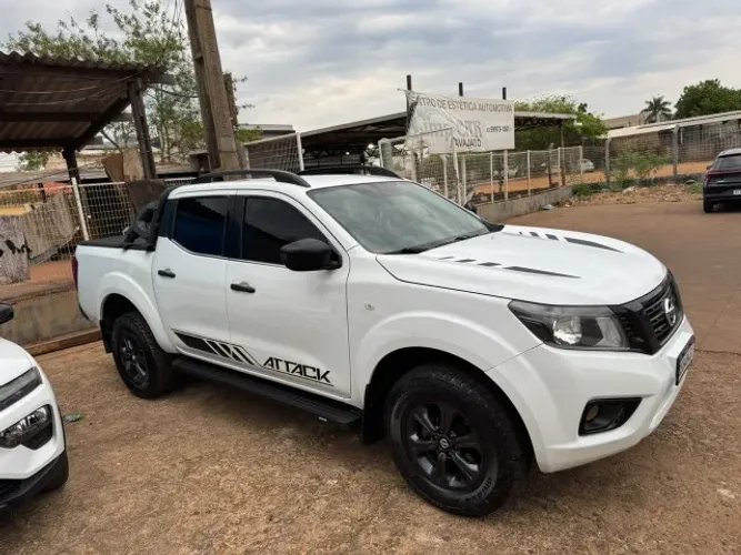 Nissan Frontier Attac.cd 4X4 2.3 Bi-TB Die. AUT 2021