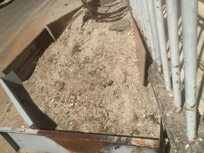 Vende-se 4 metros de areia lavada