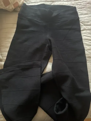 Calça feminina preta