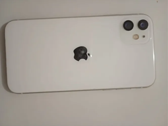 Vende-se iPhone 11 