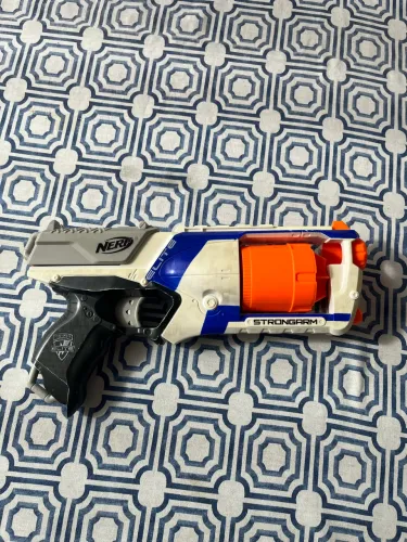 Nerf N-Strike Elite Strongarm