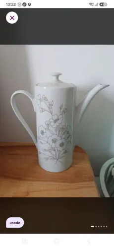 Bule em porcelana