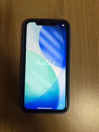 iPhone 11 128 GB em ótimo estado de conservação.
