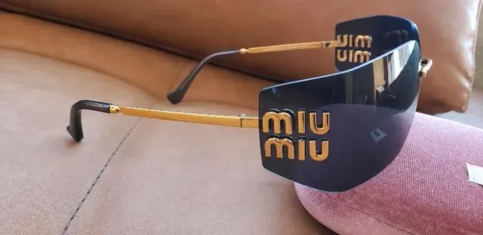 Óculos Miu Miu