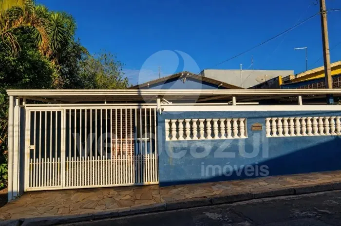 OPORTUNIDADE Casa recém reformada com 2 quartos, quintal amplo no Vila Boa Vista em Campin