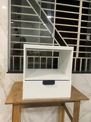 Vendo Criado Mudo de MDF