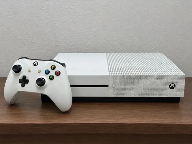 xbox one s 500GB em perfeito estado