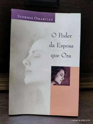 Livro O poder da esposa que ora, autora Stormie Omartian brinde livro de bolso