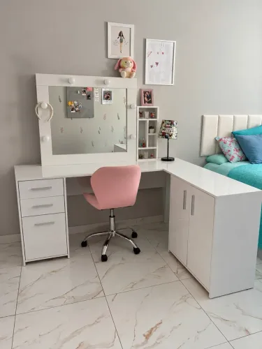 VENDO ESCRIVANINHA + PENTEADEIRA CAMARIM