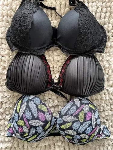 3 sutiãs 40/42