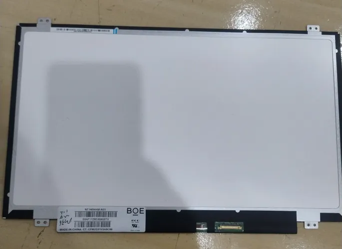 Tela 140 brilhante notebook 