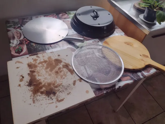 Utensílios para pizza ?