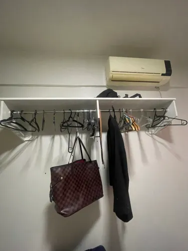 VENDO ARARA DE ROUPAS