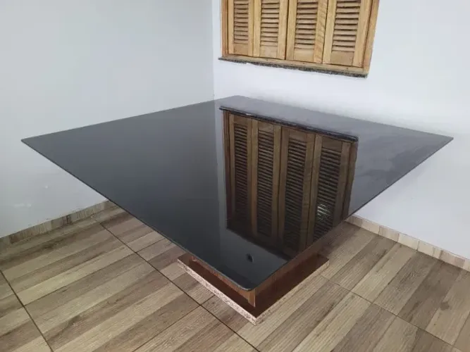 Mesa de Jantar de Vidro (8 lugares)