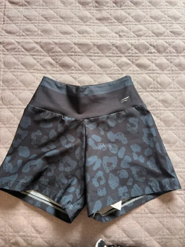 short de academia estampa de oncinha tamanho P/34