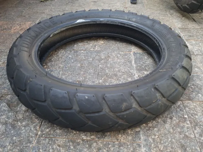 Pneu Metzeler Tourance 110/80 R14 - Usado