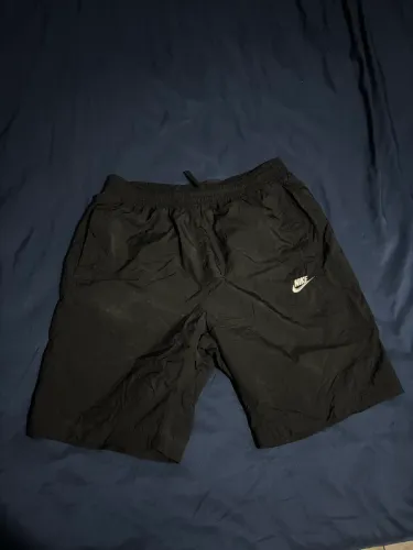 Bermuda Nike