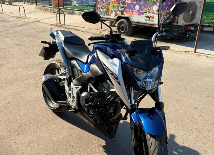 HONDA CB300 F TWISTER