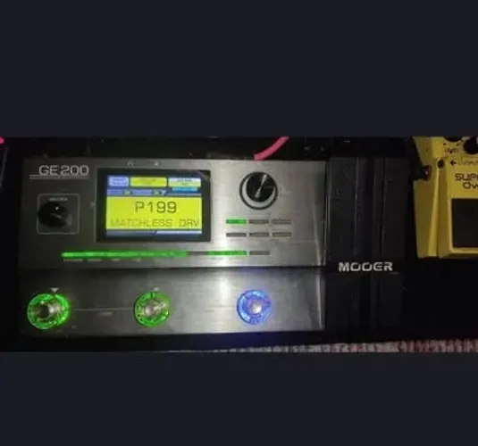 PEDALEIRA MOOER GE200 - EXCELENTE CUSTO BENEFÍCIO
