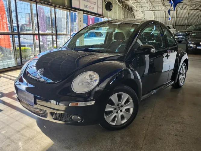Volkswagen New Beetle 2.0 MI Mec./aut. 2010
