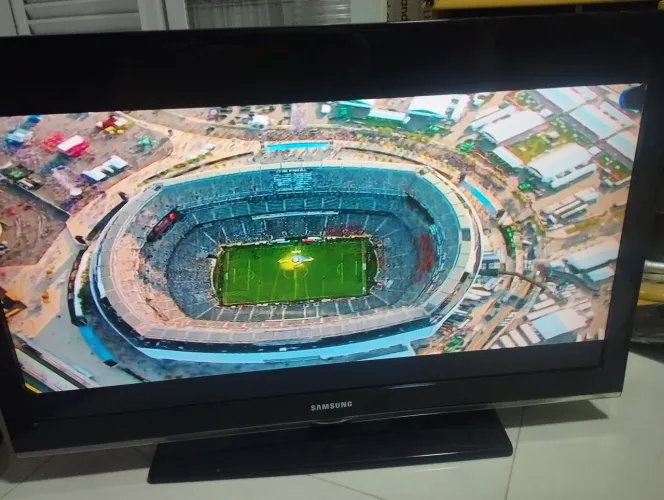 Tv 40 pol