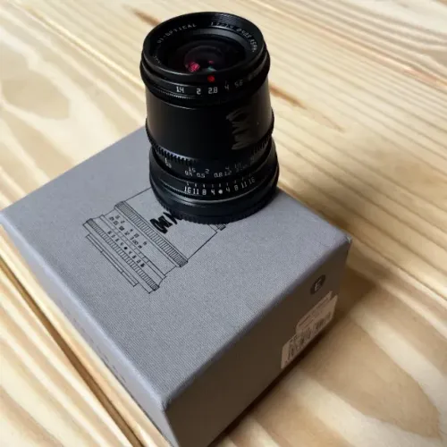 Lente TTArtisan 17mm f/1.4 (NOVÍSSIMA, comprada a 24 dias) - P/ Câmeras Sony E-Mount