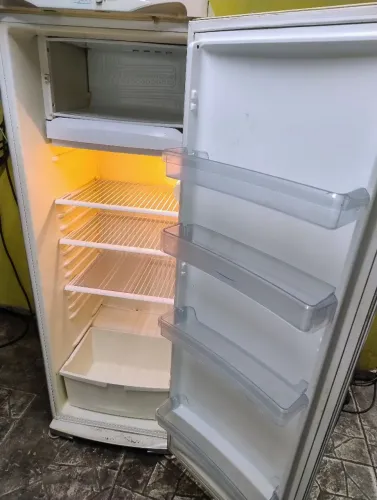 Geladeira funcionando perfeitamente entrega grátis 