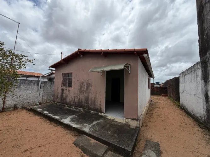Casa no gramore na rua ilha bela zona norte