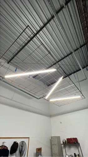 Iluminação estilo industrial