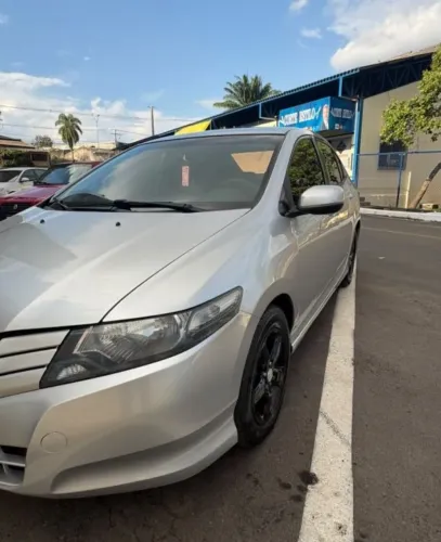 Honda City Sedan LX 1.5 Flex 16V 4P Mec. 2011