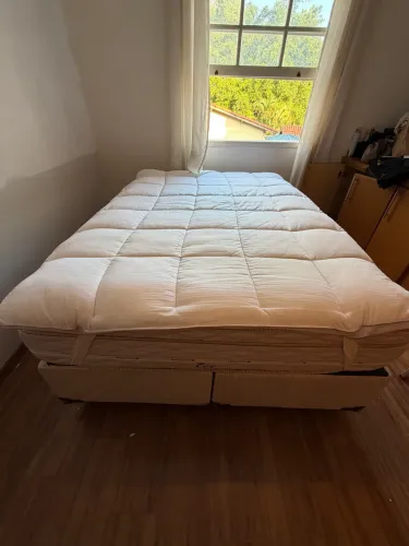 Cama Casal padrão Eco Max Spring com Baú bipartido (Novo) e pillowtop