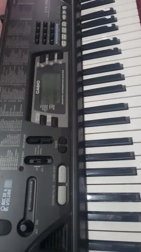Teclado Casio CTK-700