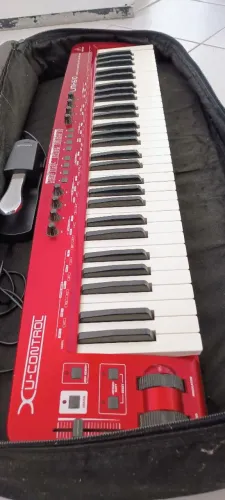 Controlador behringer umx610