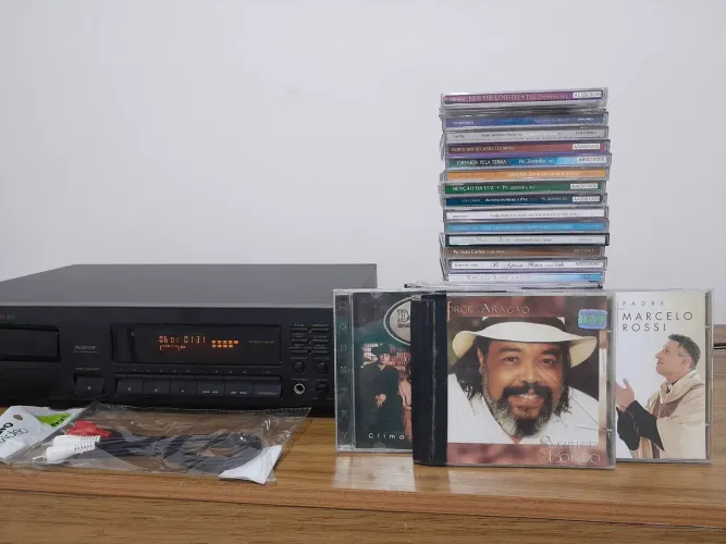 Cd Player Pioneer PD-203 perfeito estado +coleção de CDs!!!!