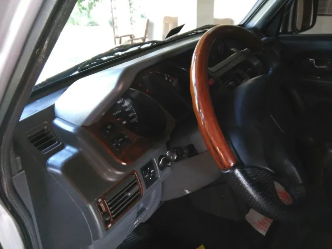 Mitsubishi Pajero GLS 3.0 V6 4P Mec. 1999