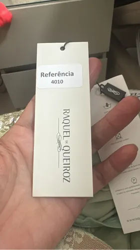 O vestido mais lindo e incrível que você já viu! 