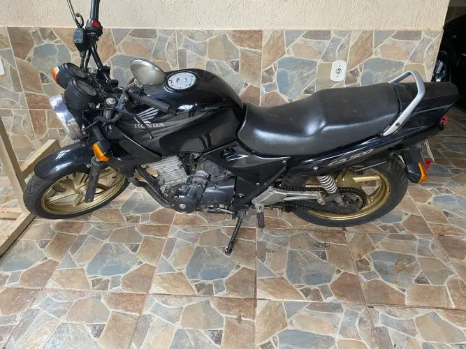 CB 500