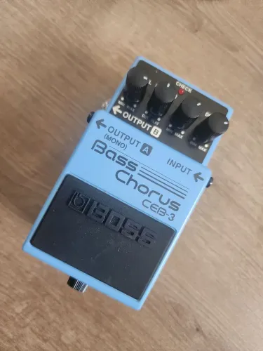 Pedal Boss Bass Chorus CEB 3
