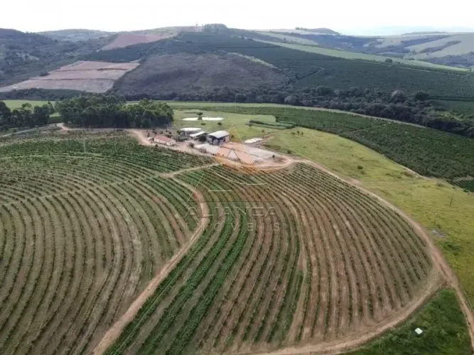 Fazenda - Guapé - Zona Rural