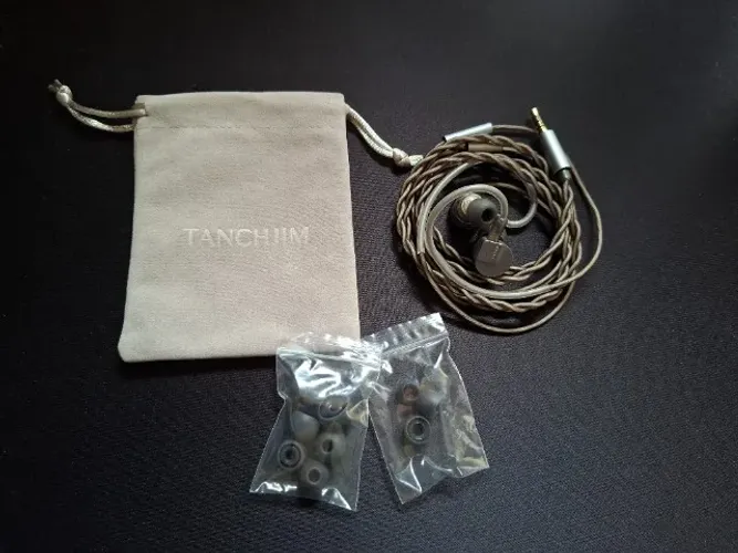 Fone IEM Tanchjim Ola 2