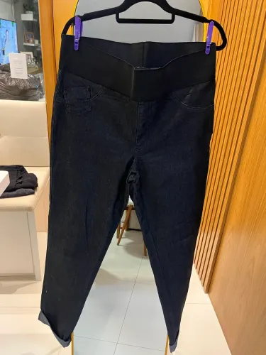 Calça jeans preta