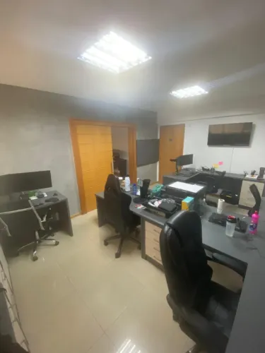 Sala de escritorio ilha de trabalho 